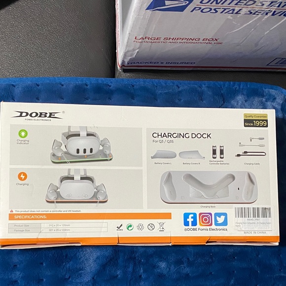 VR Charging Dock - Picture 8 of 11